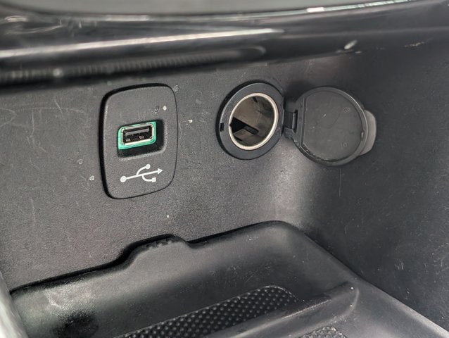 2013 Chrysler 200 Limited