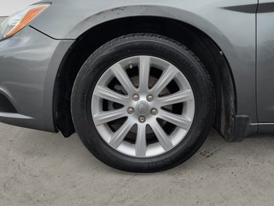2013 Chrysler 200 Limited