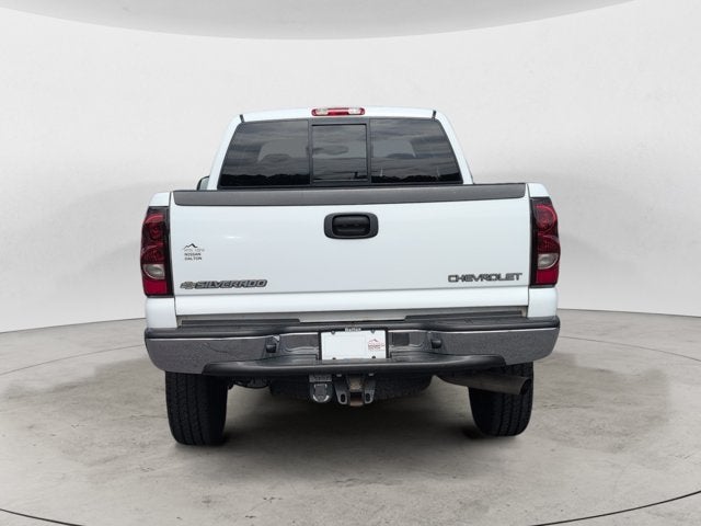 2005 Chevrolet Silverado 2500HD LS