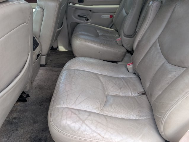 2003 Cadillac Escalade Base