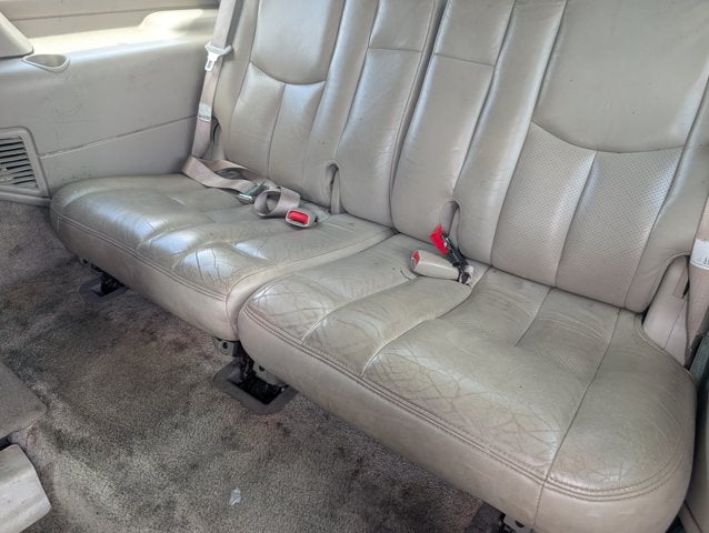 2003 Cadillac Escalade Base