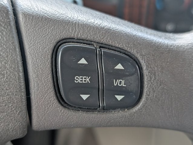 2003 Cadillac Escalade Base
