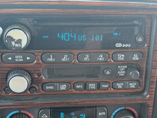 2003 Cadillac Escalade Base