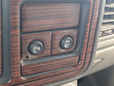2003 Cadillac Escalade Base