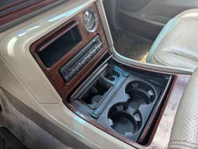 2003 Cadillac Escalade Base