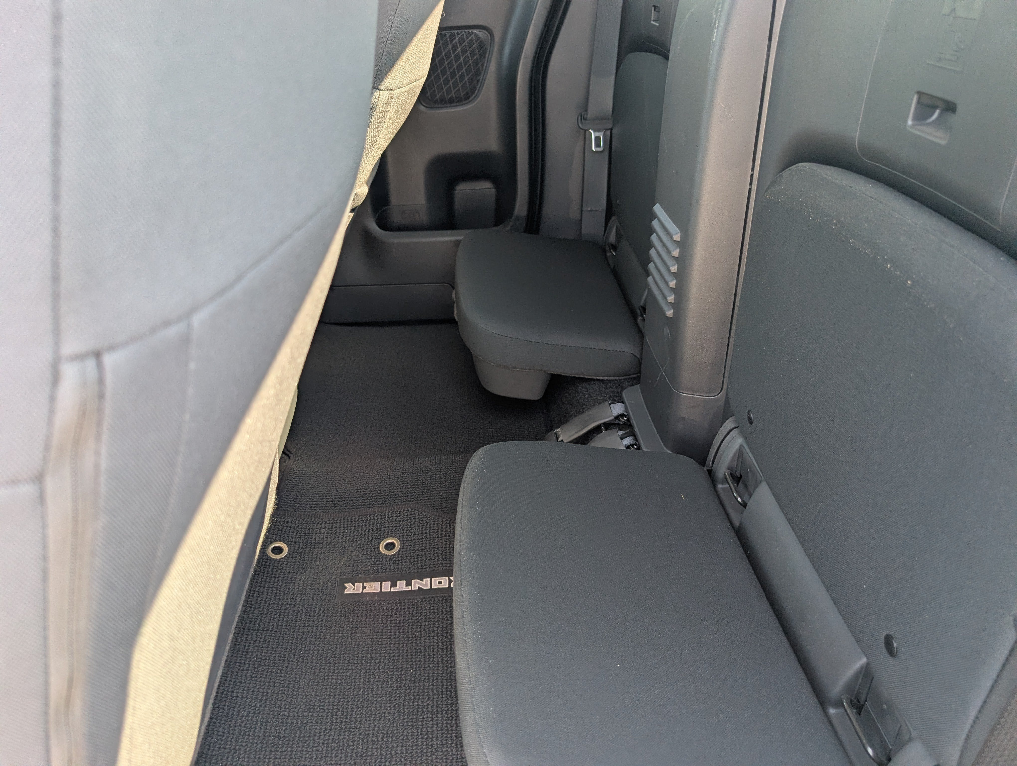 2024 Nissan Frontier S