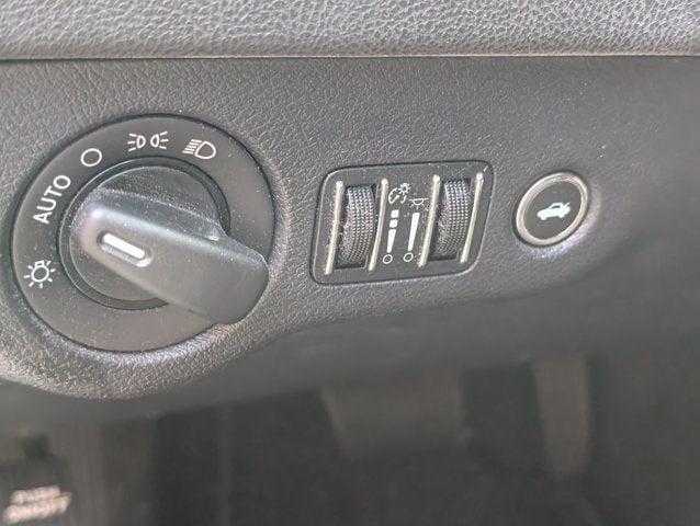 2012 Chrysler 300 Base