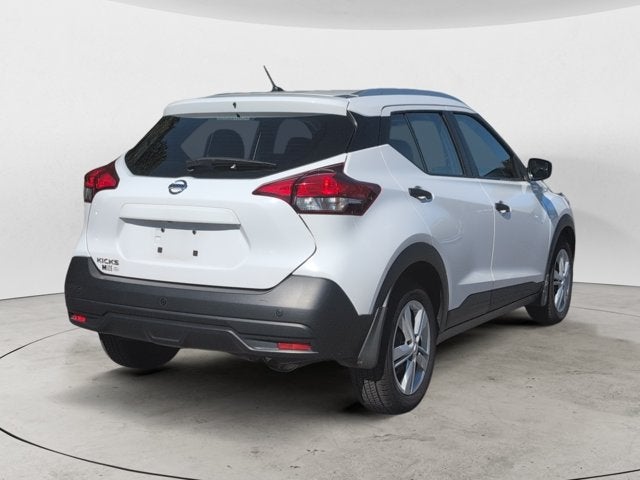 2019 Nissan Kicks S
