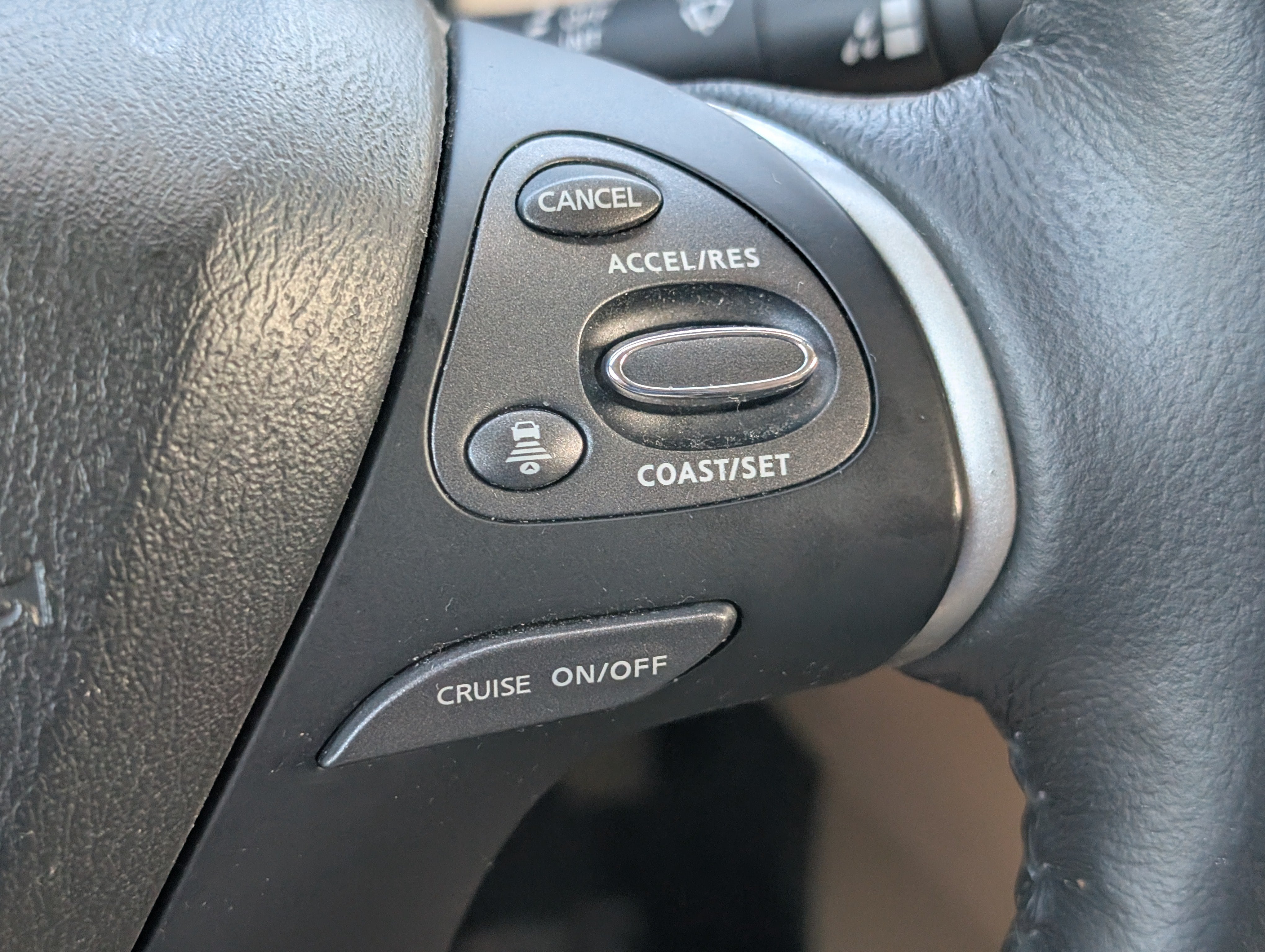 2020 Nissan Pathfinder Platinum