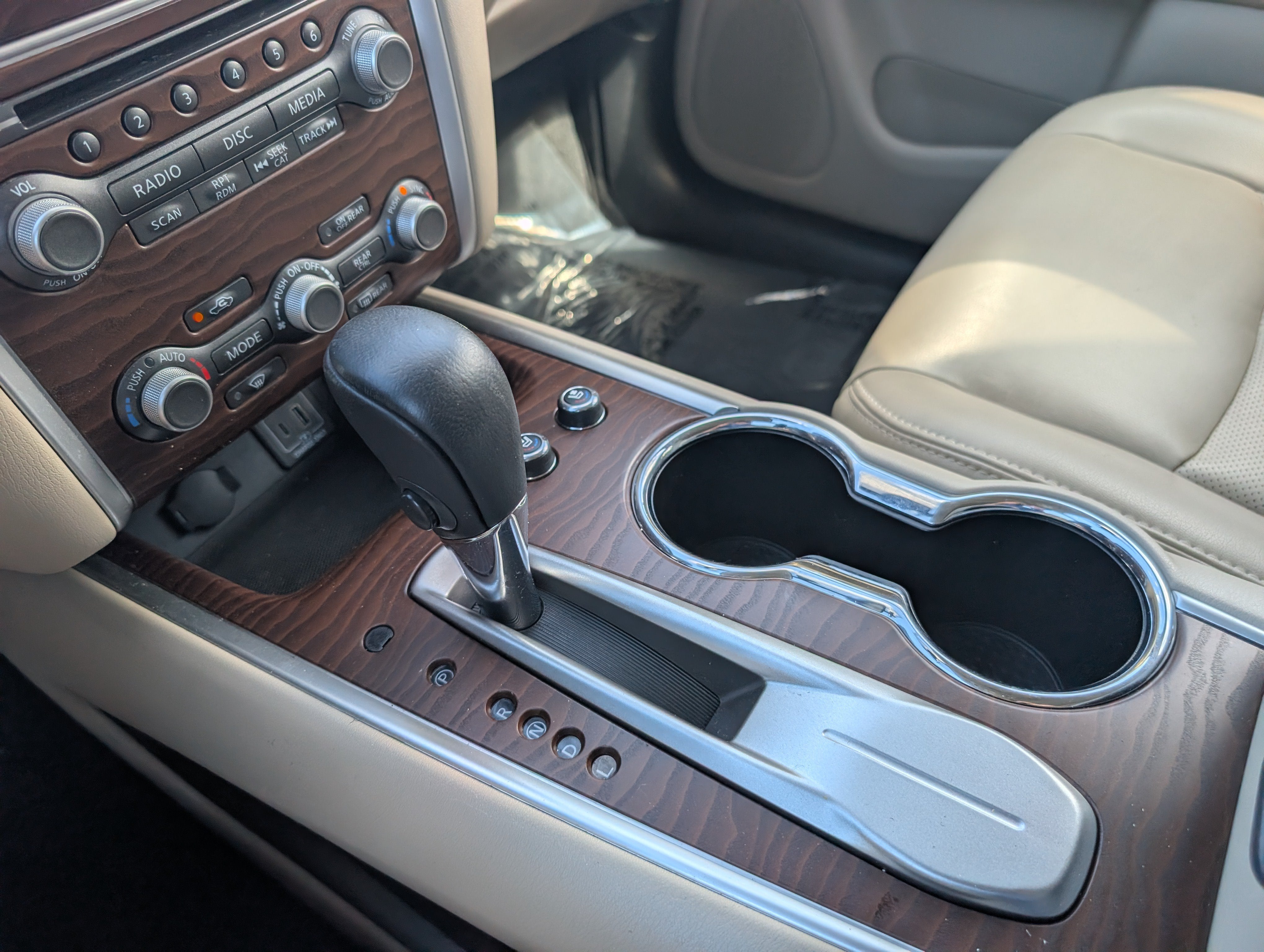 2020 Nissan Pathfinder Platinum
