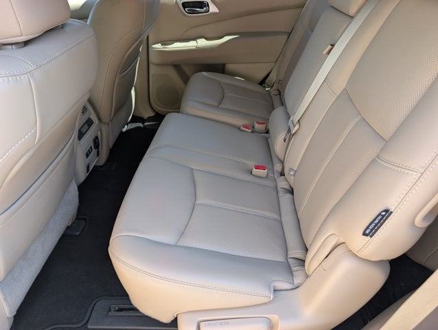 2020 Nissan Pathfinder Platinum