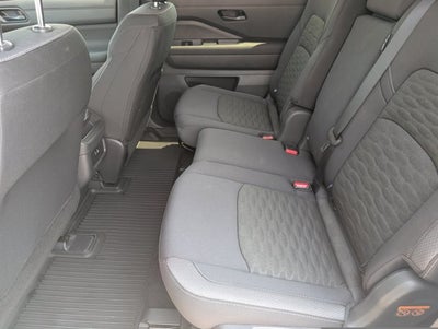 2025 Nissan Pathfinder S