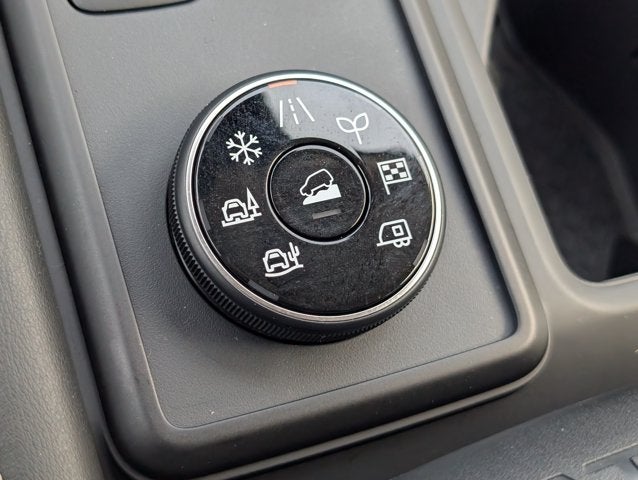 2025 Nissan Pathfinder S