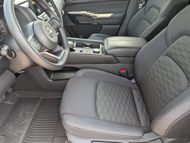 2025 Nissan Pathfinder S