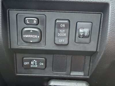 2014 Toyota Tundra 4WD Truck SR5