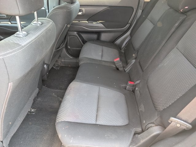 2018 Mitsubishi Outlander ES