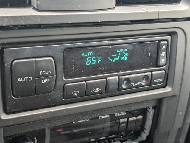 2001 Nissan Pathfinder LE