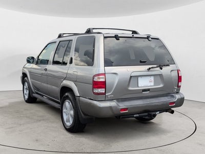 2001 Nissan Pathfinder LE