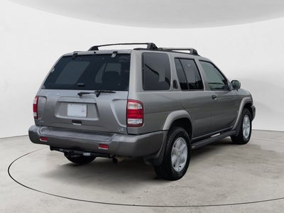 2001 Nissan Pathfinder LE