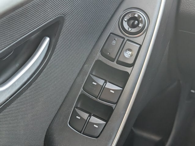 2017 Hyundai Elantra GT Base