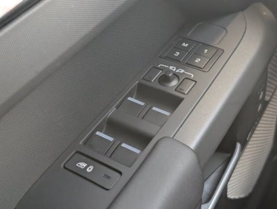 2024 Land Rover Defender X-Dynamic SE