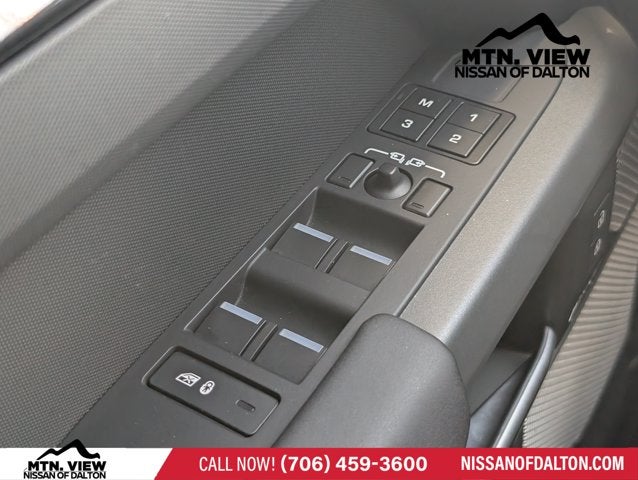 2024 Land Rover Defender X-Dynamic SE