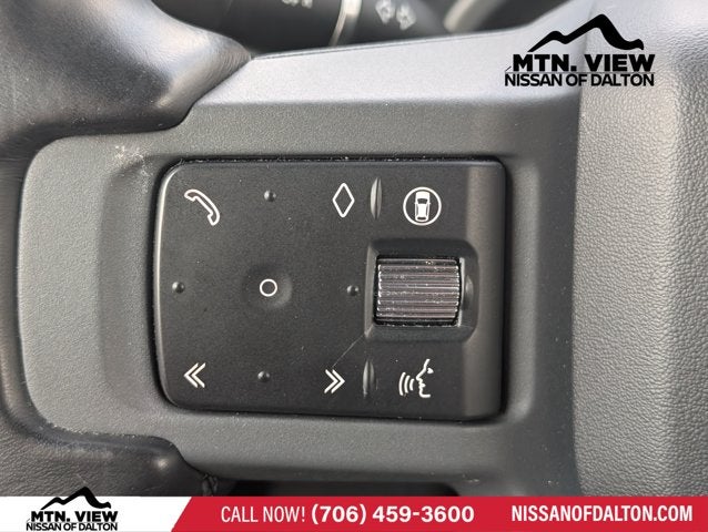 2024 Land Rover Defender X-Dynamic SE