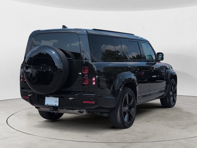 2024 Land Rover Defender X-Dynamic SE