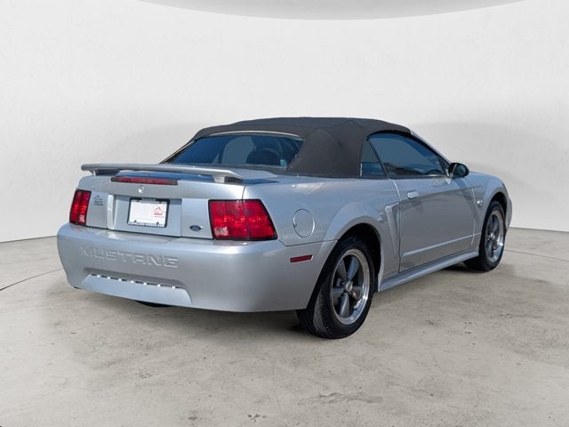 2004 Ford Mustang V6