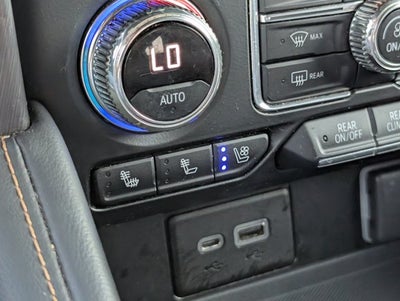 2021 GMC Yukon XL AT4