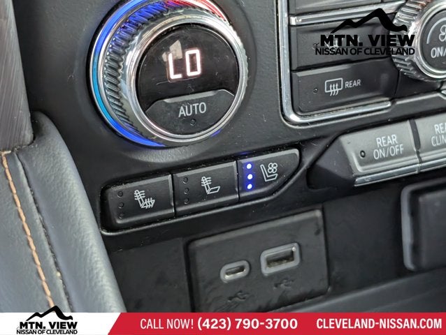 2021 GMC Yukon XL AT4