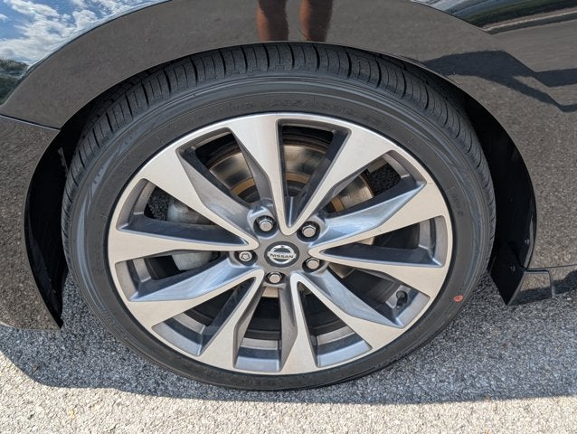 2020 Nissan Maxima Platinum