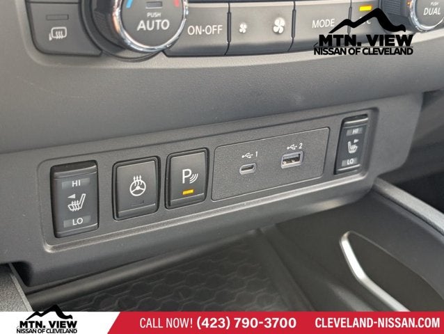 2024 Nissan Frontier SV