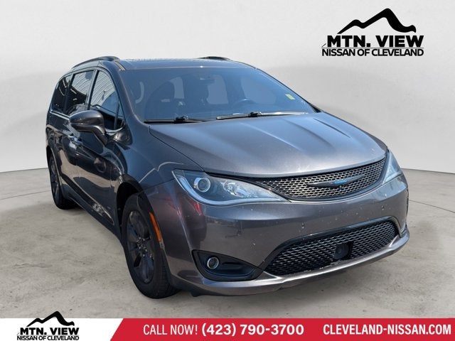 2020 Chrysler Pacifica Hybrid Limited