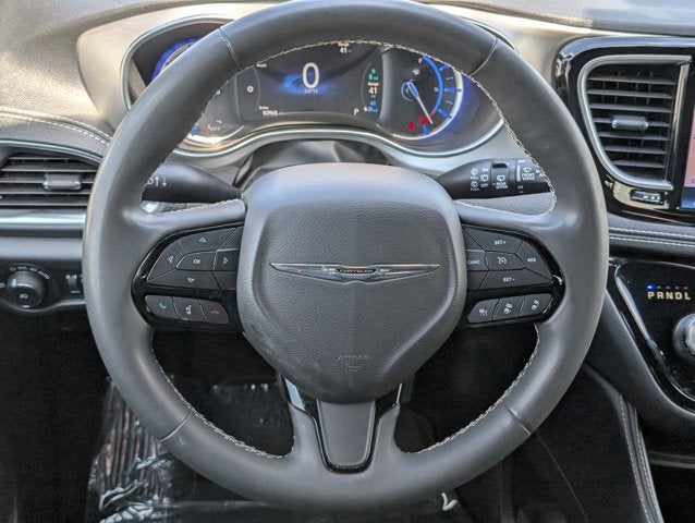2022 Chrysler Pacifica Hybrid Limited