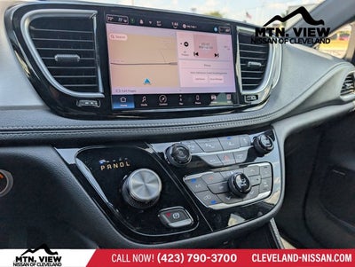 2022 Chrysler Pacifica Hybrid Limited