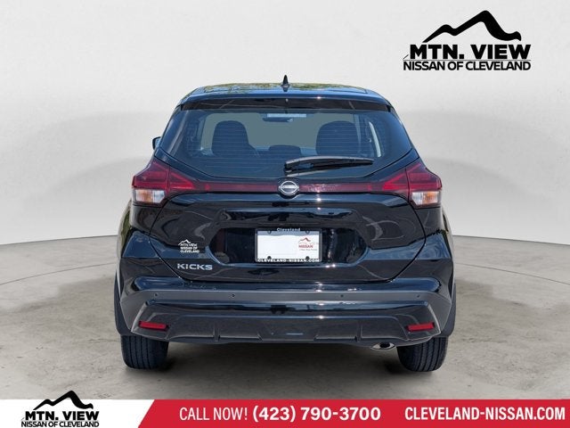 2024 Nissan Kicks S