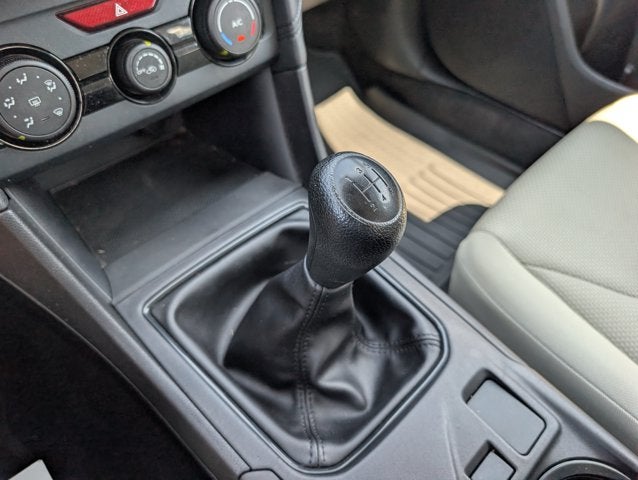 2017 Subaru Impreza 2.0i