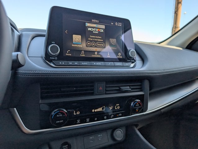 2027 Nissan Rogue SV