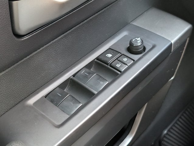 2023 Toyota Tundra 4WD SR5
