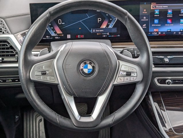 2025 BMW X7 xDrive40i