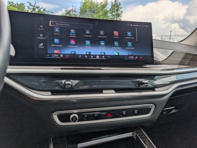 2025 BMW X7 xDrive40i