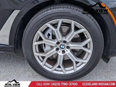 2025 BMW X7 xDrive40i