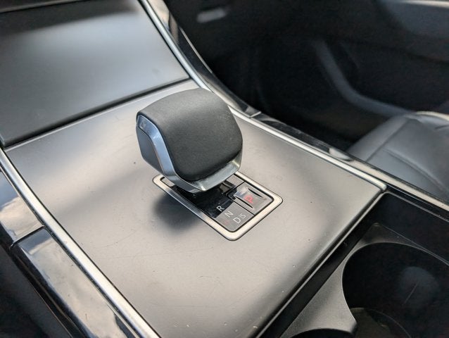 2025 Land Rover Range Rover Velar Dynamic SE
