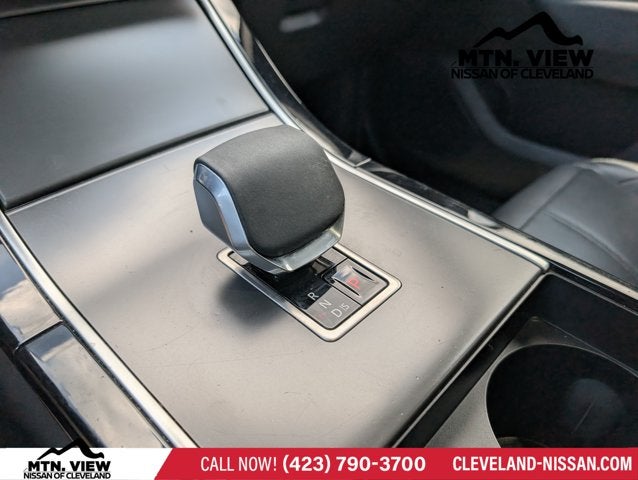 2025 Land Rover Range Rover Velar Dynamic SE