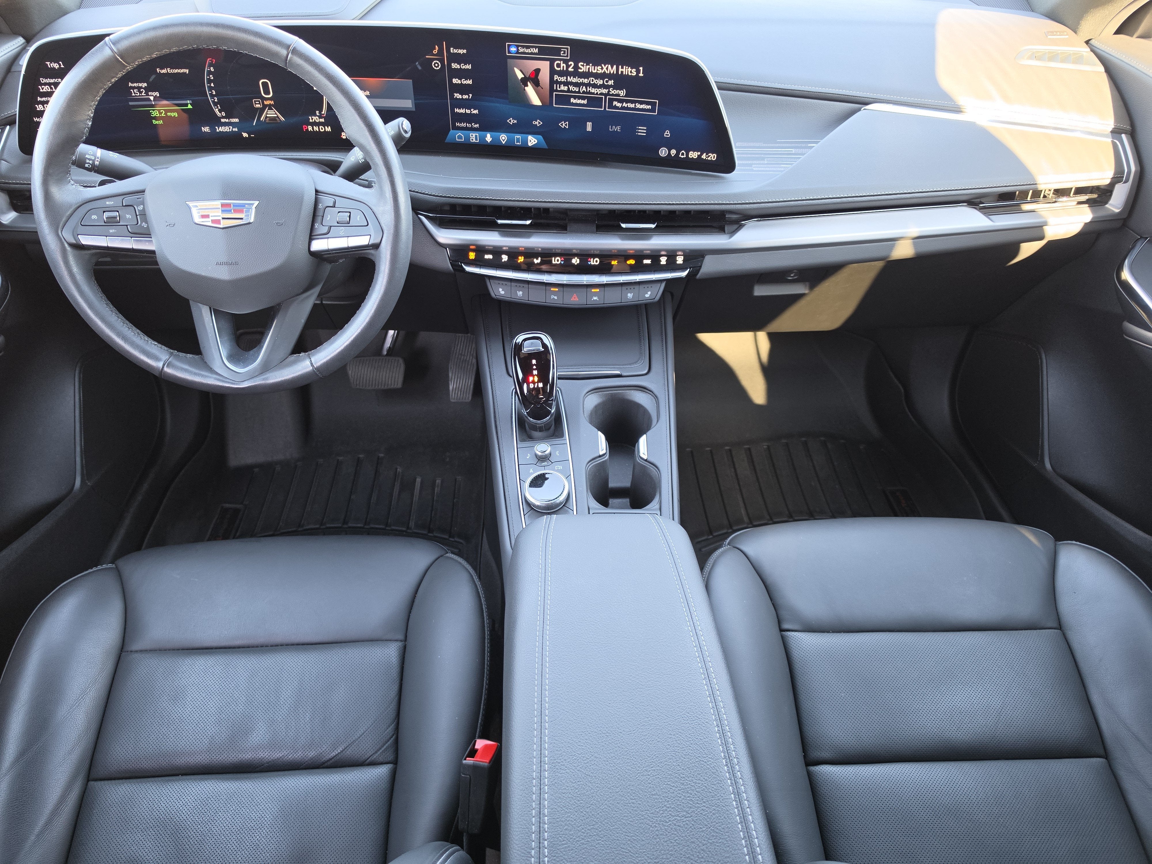 2024 Cadillac XT4 FWD Premium Luxury