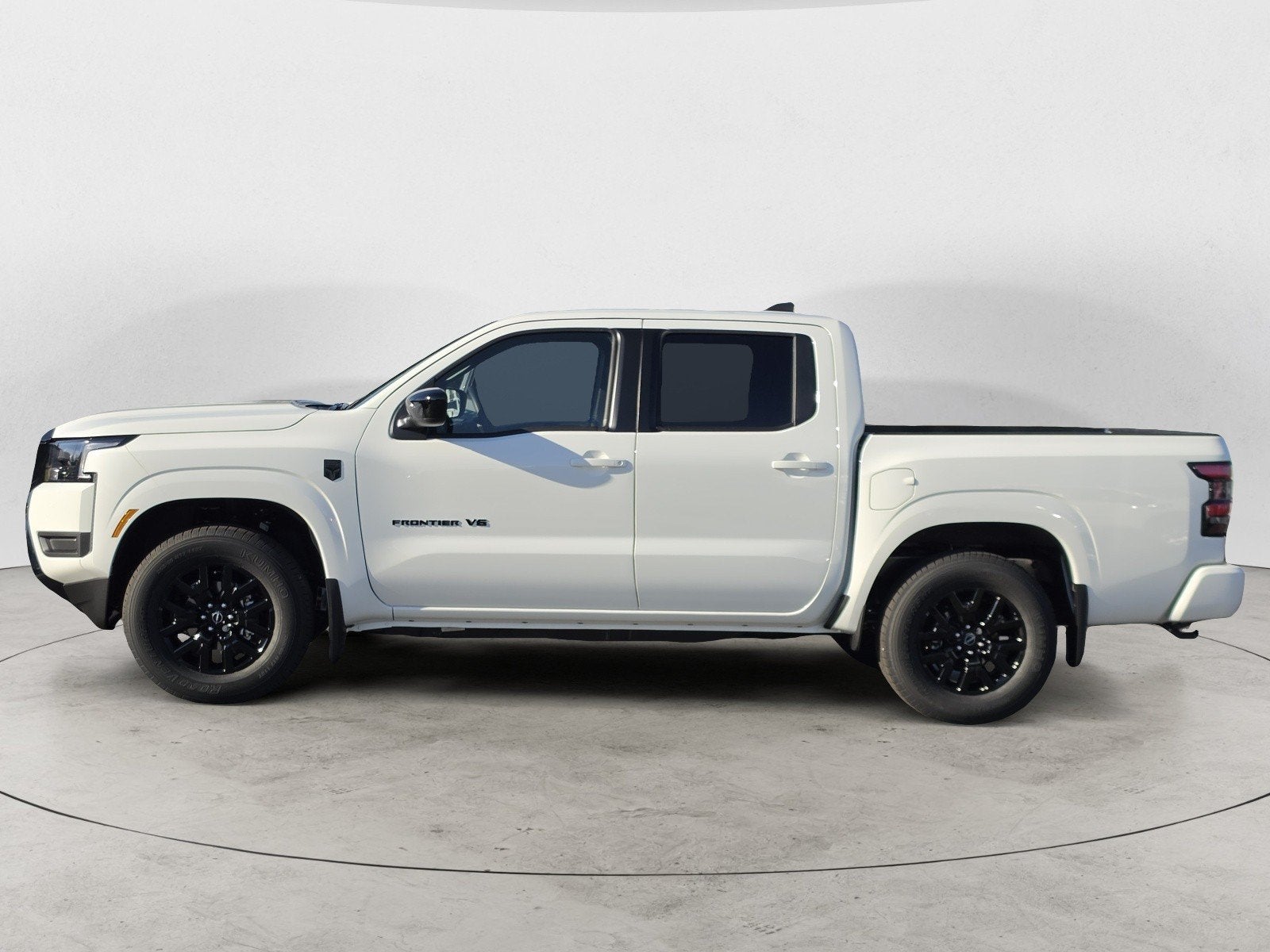 2027 Nissan Frontier SV