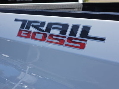 2022 Chevrolet Silverado 1500 Custom Trail Boss