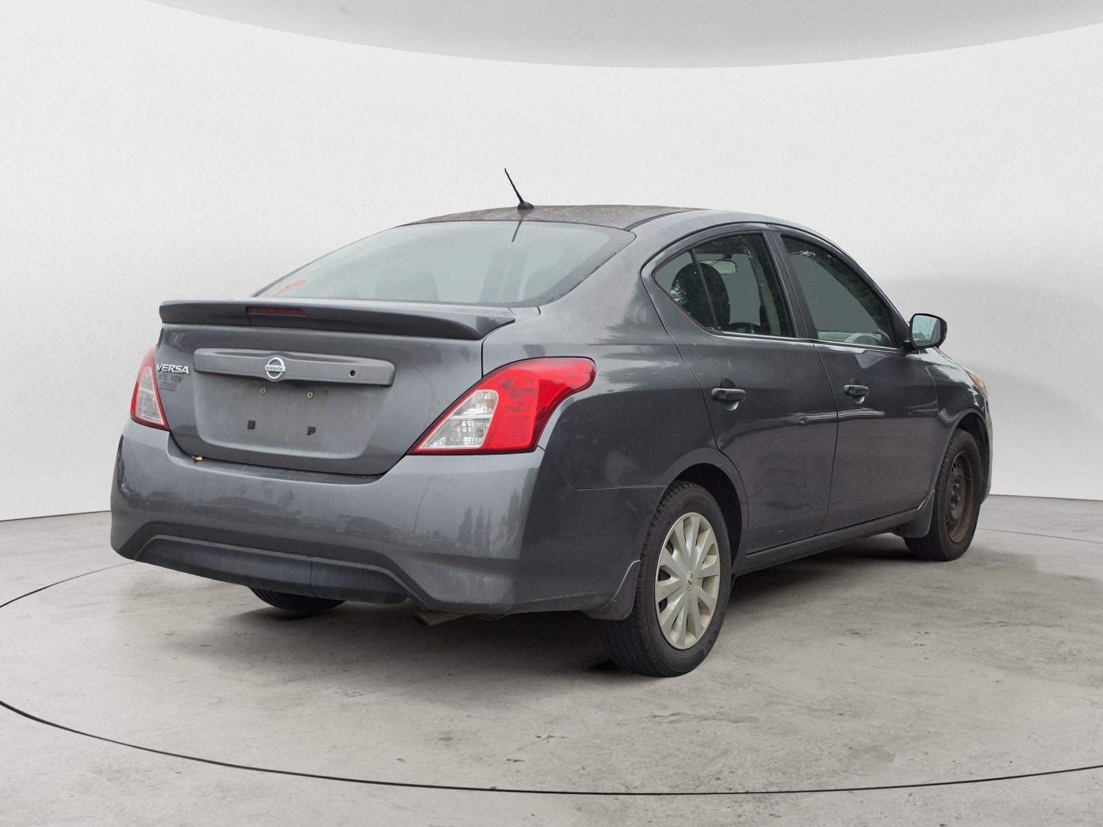 2018 Nissan Versa Sedan S Plus