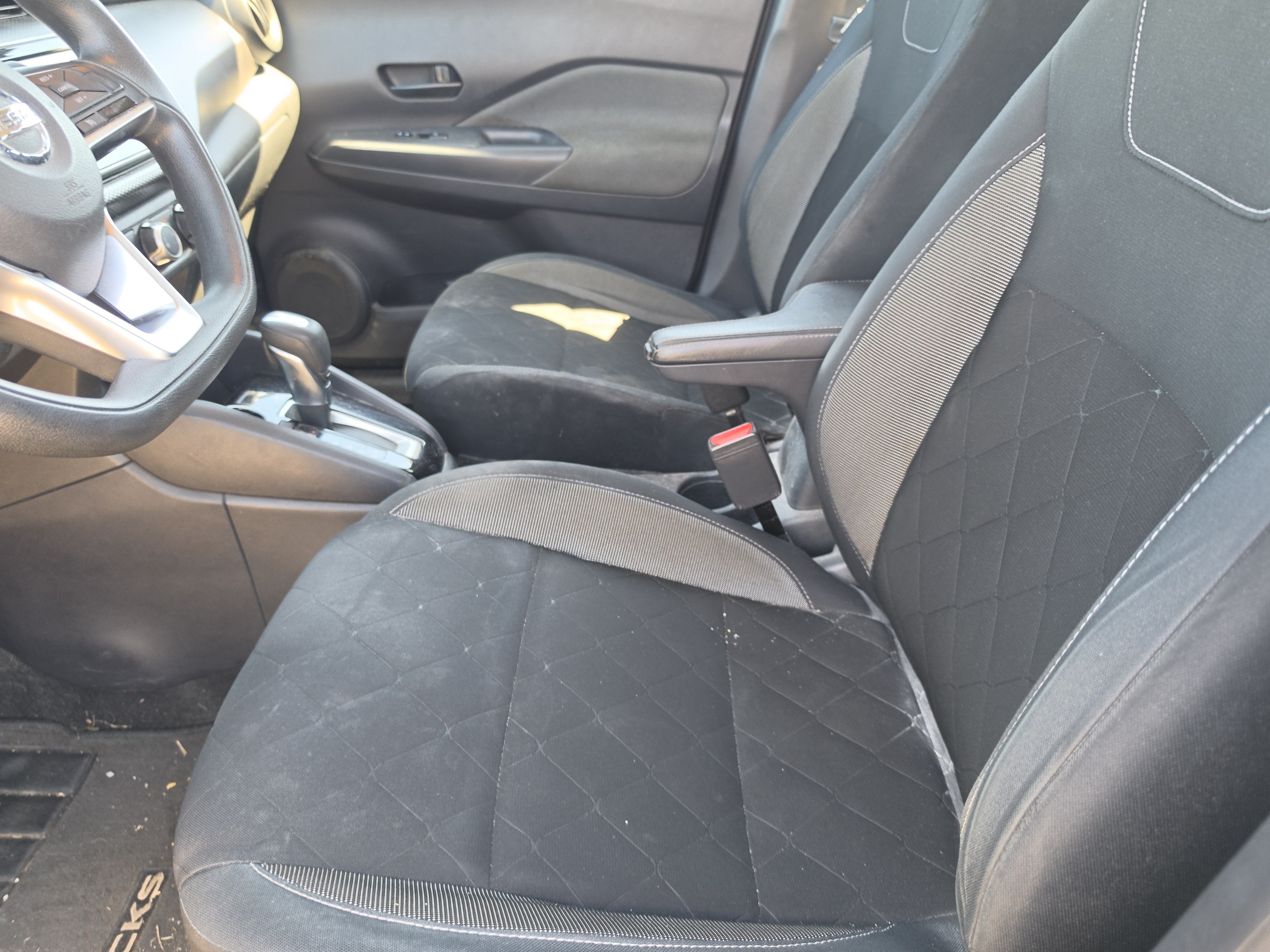 2020 Nissan Kicks S